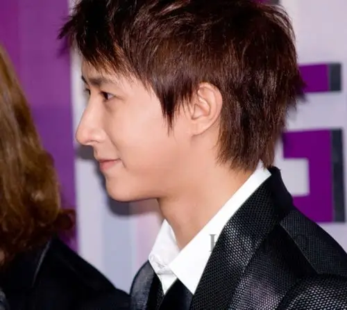 韩庚侧颜   责编:侯兴川