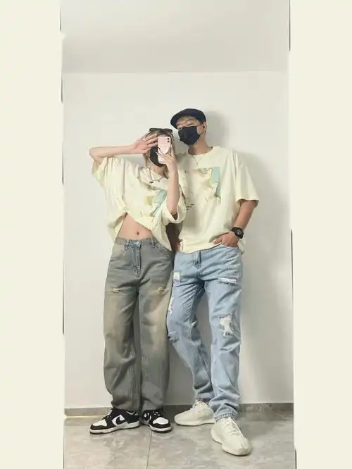 情侣穿搭18516372