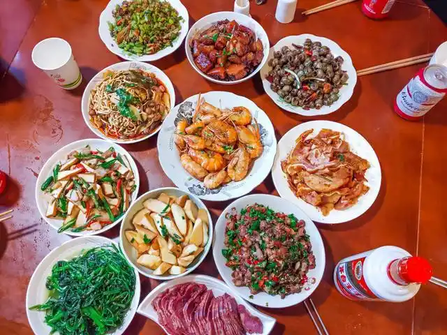 弟媳做的7桌宴客家常菜每桌成本300块左右网友这菜接地气