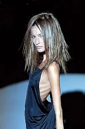 吴孟达暴瘦20斤 盘点娱乐圈骨瘦如柴的女星[图]