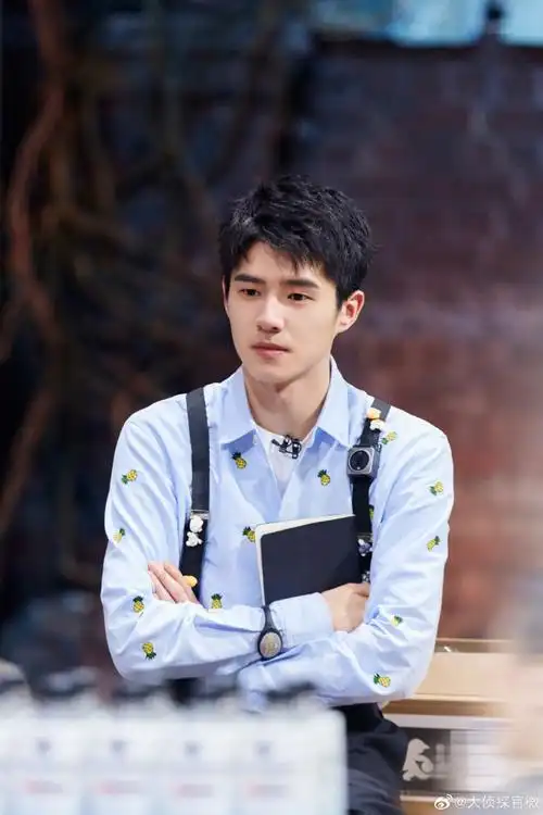 【《#大侦探游乐园惊魂#》高清剧照】之刘医生@刘昊然turbo:  西柚市