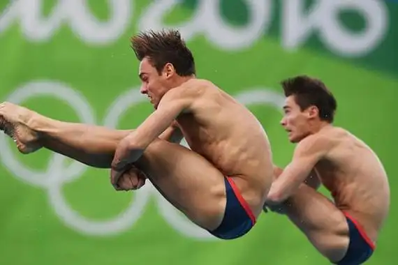 陈艾森大包20公分让女人疯狂让男人自卑