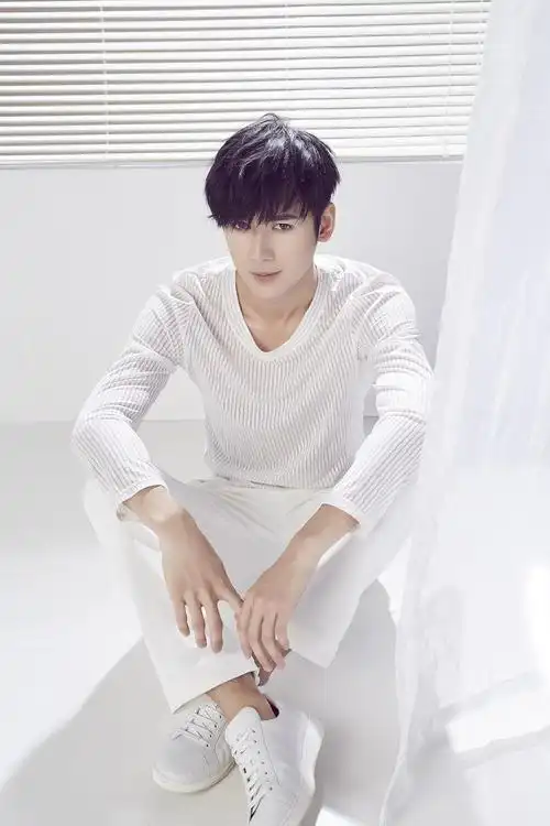 《御前夜巡使》上线 李鹤演绎完美男神