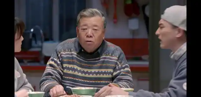 刘星爸爸转行做直播,变身网红一夜涨粉无数|衬衫|时尚|运动风|纯色