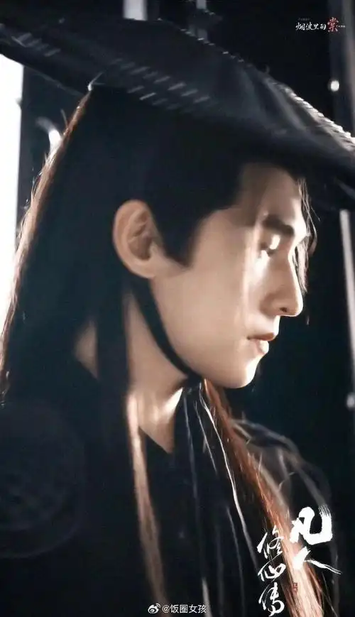 杨洋紫色v领西装##杨洋的满分写真