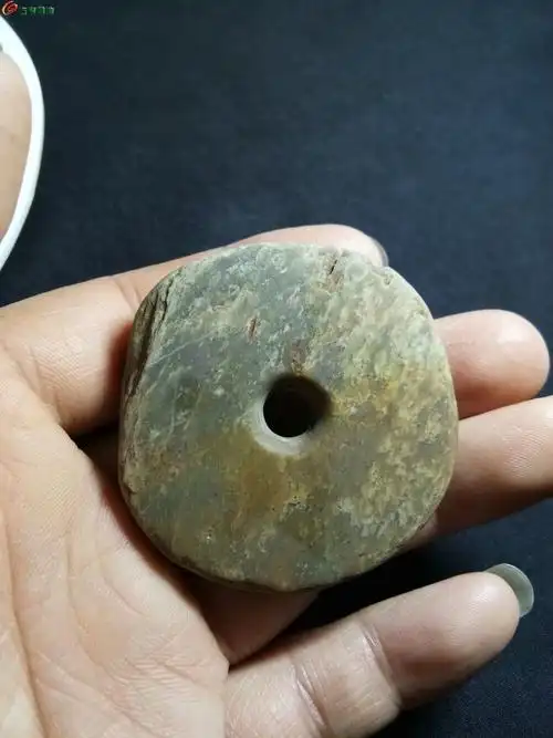 【美品远古文化期地方玉素面玉璧(四)】