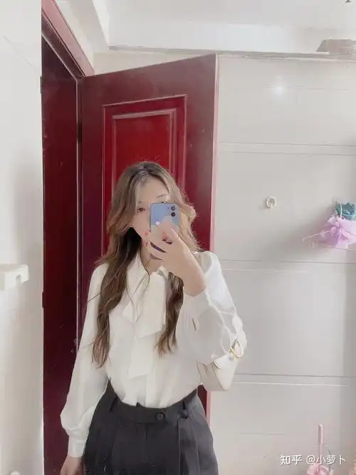 身高172的女生体重128斤算很胖吗