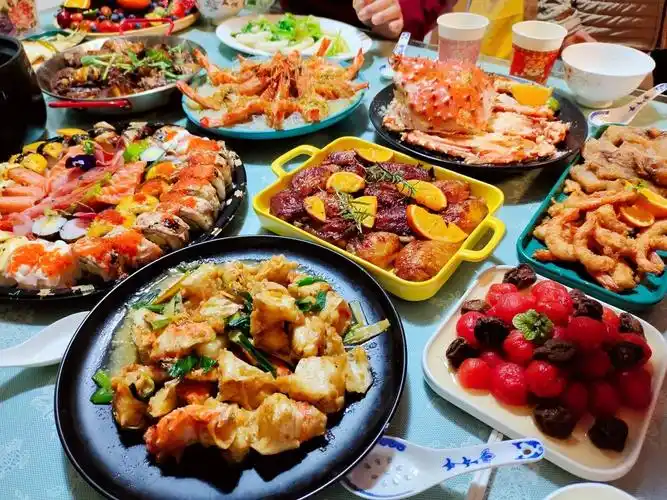 6家年夜饭大比拼,有热有凉荤素搭配,色香味美,有你家丰盛吗?
