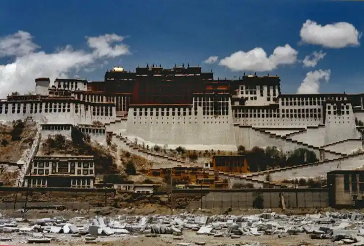 95年的西藏拉萨布达拉宫