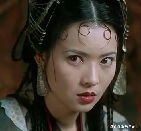 台湾过气女星狄莺殴打病中蓝洁瑛,并以此为荣,沾沾自喜