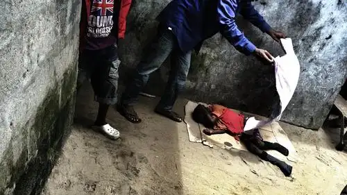 reporting on ebola: an abandoned 10-year-old