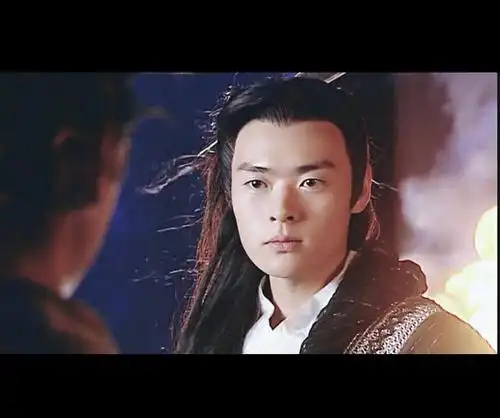 原来张桐是欢天喜地七仙女里的二姐夫黑鹰啊!