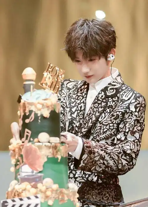 王源生日前夕,暖心告白粉丝,许愿要把全部的福气都送给大家