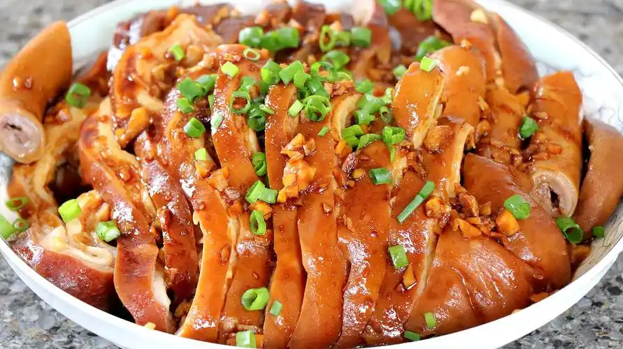 沙姜猪肚的做法,过年用这道菜招待亲朋好友,特有面子