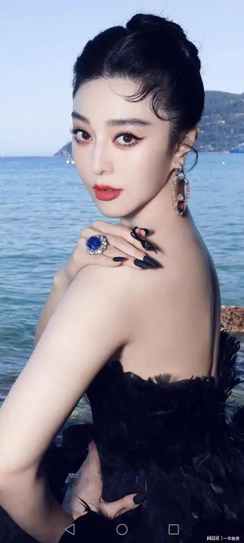 以16套礼服风光戛纳的范冰冰能在国内复出吗|巩俐|张雨绮|女明星_网易