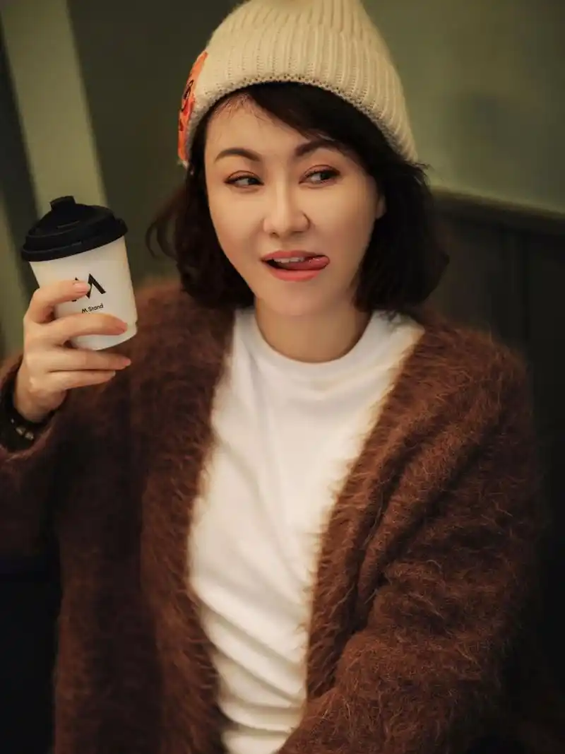 "大女主",成为更好的自己   作为百德珠宝的创始人,深圳优家荟会长,常