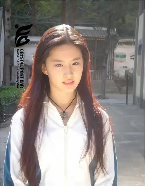 刘亦菲17岁跑步旧照