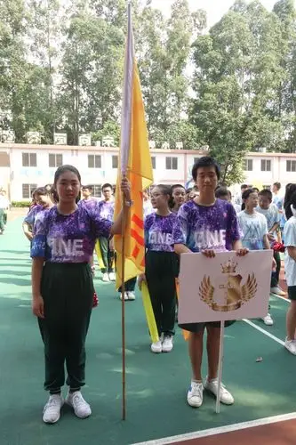 广园中学32届运动会开幕式中初一学生的风采