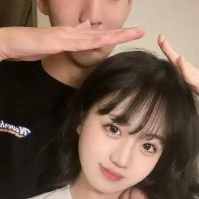 优质一对两张高清真人情侣头像