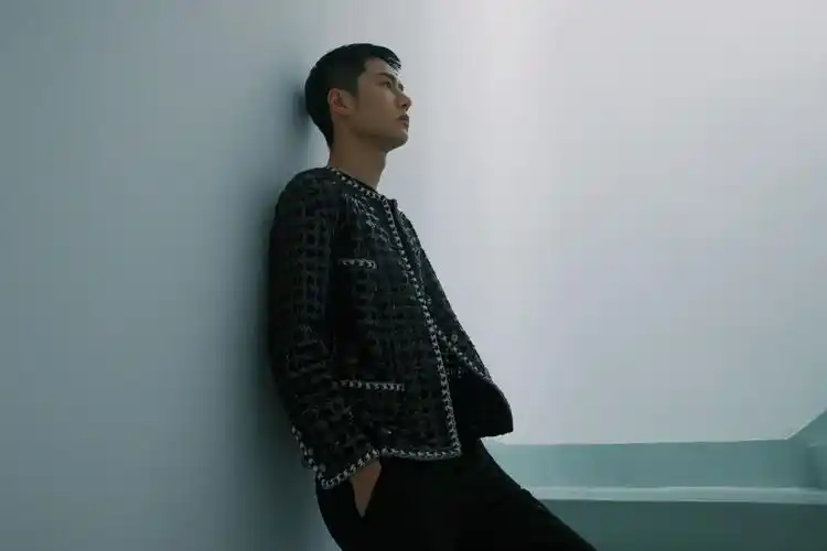 你认为王一博最帅的全身照是哪张?