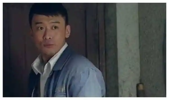 《鸡毛飞上天》:王大山的改动,让"攀高枝"的跳板清晰!