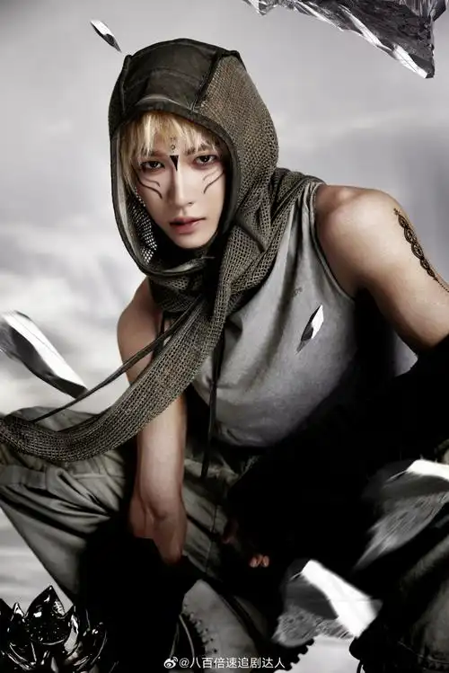 刘宇露腹肌了#救命98,这是谁给刘宇宁做的造型啊,出来挨夸!