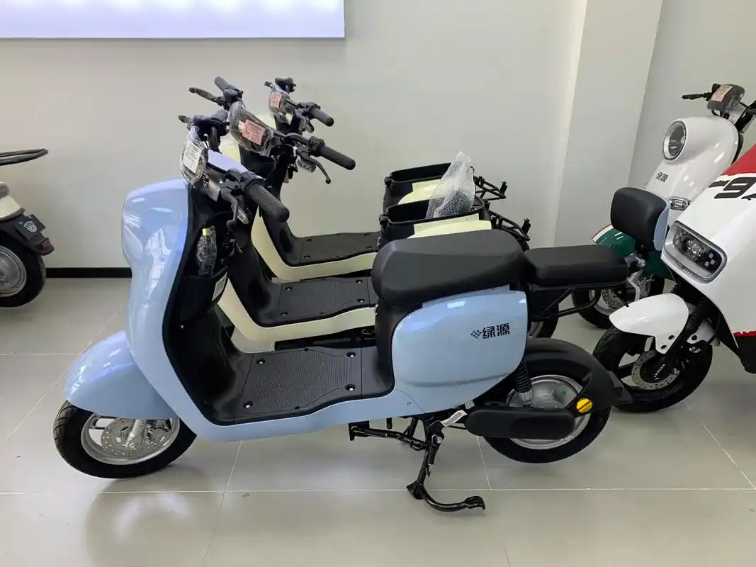 绿源电动车zcl2宝丽二代 铅酸 锂电 两个版本铅酸60v20ah 锂电48v24ah