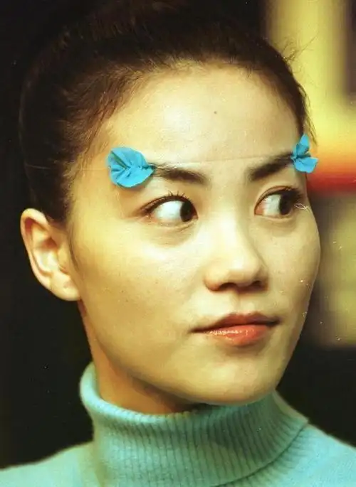 51岁王菲被曝有新欢谢霆锋回应误解极度自私的人会活成什么样