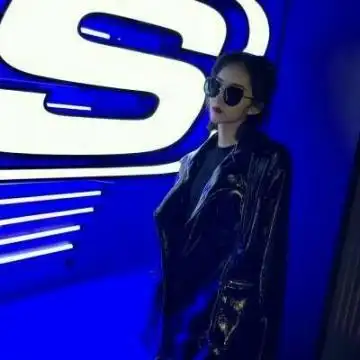 超拽女生头像霸气范头像2020最新 仅剩的三分热度留给自己