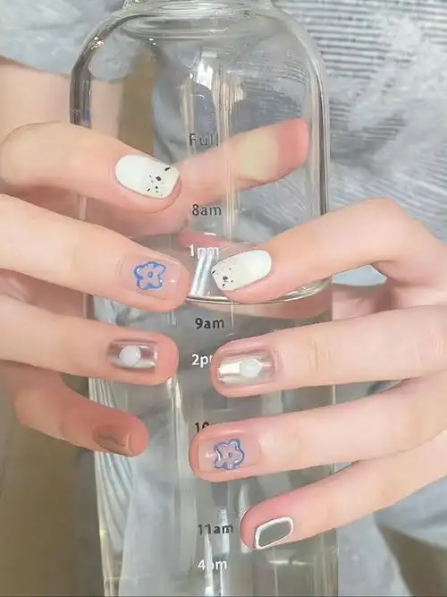 夏日公主浅色系美甲9799