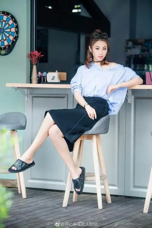 大长腿上线韩云云告诉你喜剧与美颜长腿一言不和全get