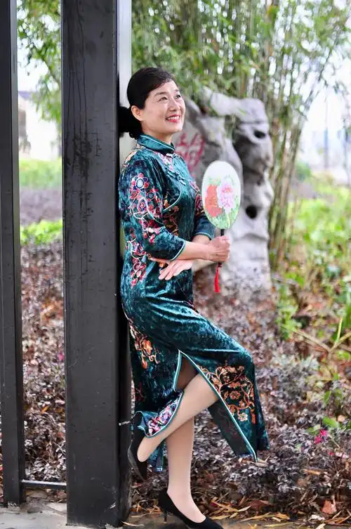 遇见旗袍,遇见自信的自己 - 美篇