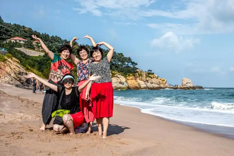 我们姐妹四人充当了本次旅游的模特,根本不用摆拍,发自内心的美和快乐