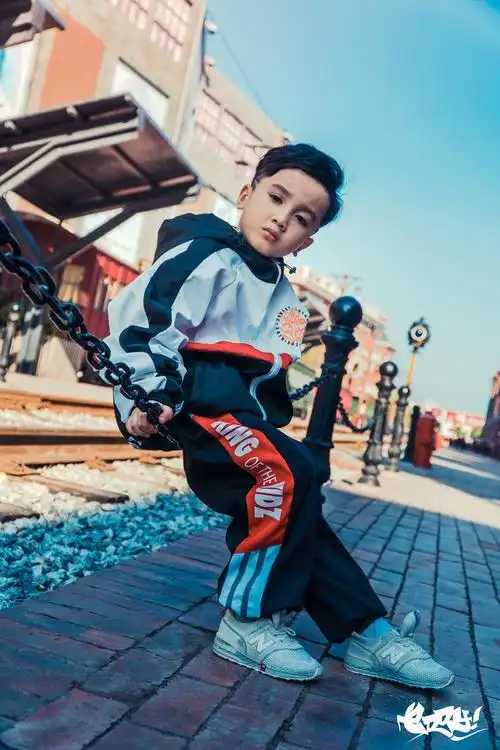 热销儿童街舞套装