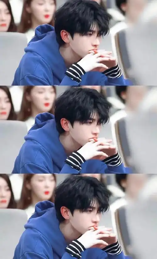 蔡徐坤拼接壁纸来一波帅进了我的心里拨动了我的心弦