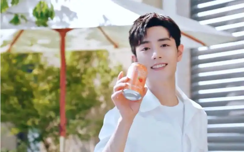 【肖战】210608 肖战xbubly微笑趣泡 新代言官宣