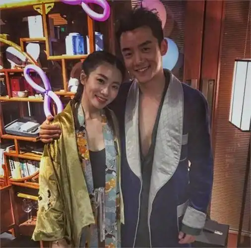 郑恺加盟我们相爱吧3 吴昕不搭档李易峰最后一对意外