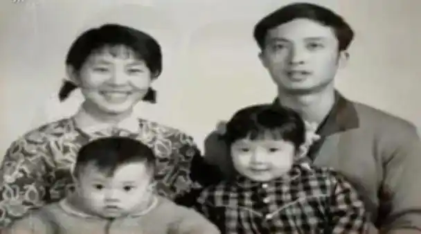 何炅,撒贝宁,李健被称"吉祥三保",背后的缘分太奇妙