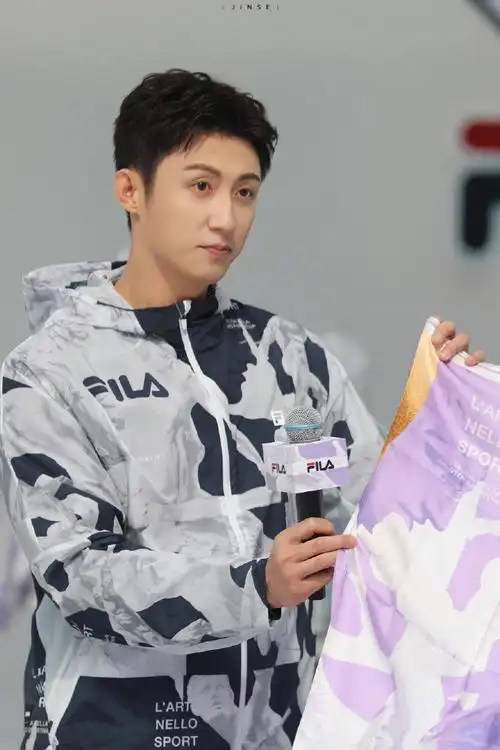 黄景瑜fila时尚运动代言人