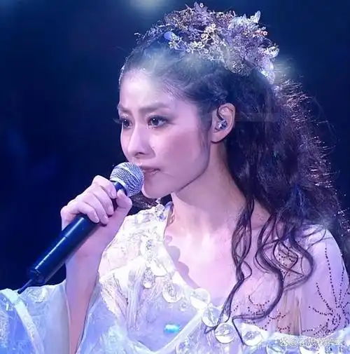 陈慧琳广州演唱会引争议!开场舞一言难尽,网友表示看不懂很尴尬