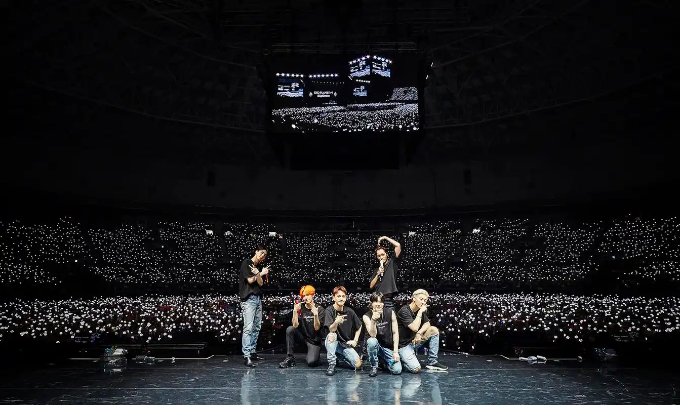 星闻67exo动员9万余名观众的第五次单独演唱会圆满结束