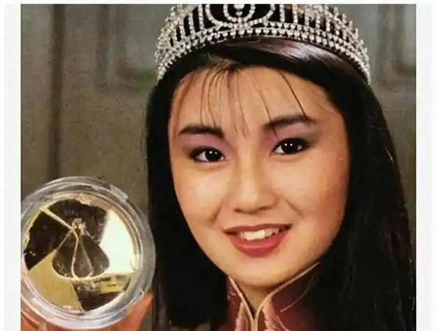 遇到最美港姐李嘉欣,美貌和情商都被狠狠艳压|刘銮雄|周正毅_网易订阅