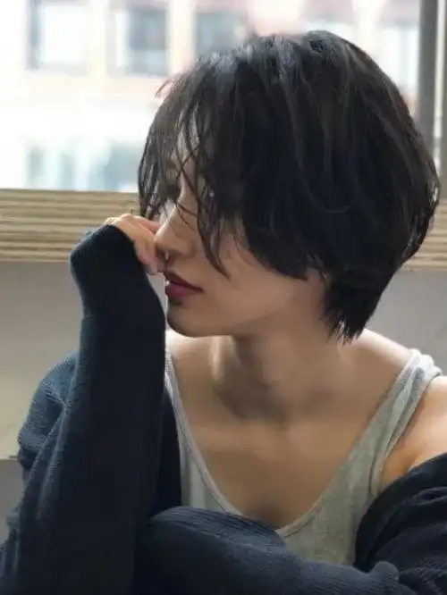 连女生都拒绝不了的酷帅短发又美又飒真是绝了