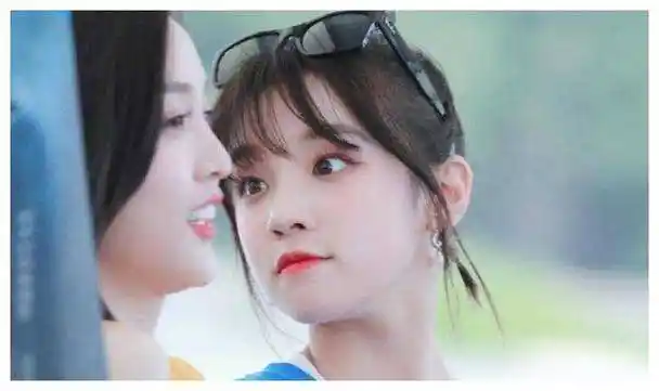 杨颖宋雨琦亮相奔跑吧在三亚录制飞行嘉宾曝光