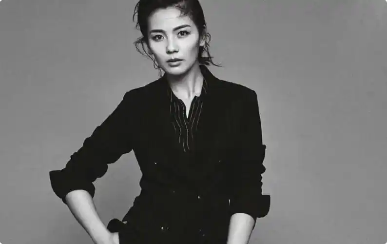 30岁杨紫脱离滤镜演第一美女,让多少"丫头教"女演员羞红脸?