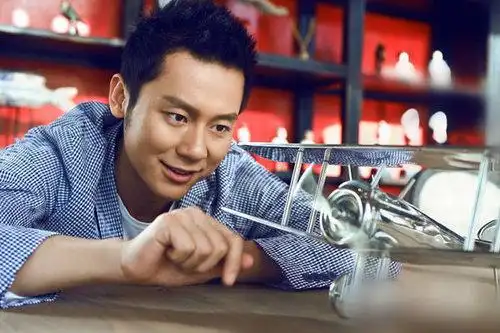 《离婚律师》李晨帅气 对姚晨"一见钟情"|吴秀波|方中信_凤凰娱乐