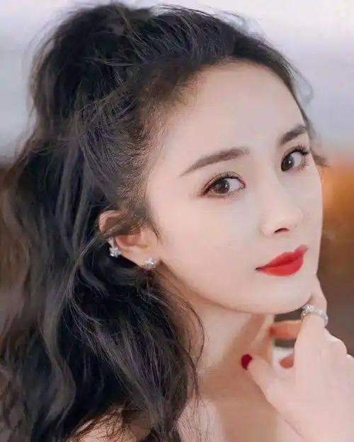 杨幂的眼睛大家都不陌生,她的狐狸眼都是娱乐圈一绝_感觉_眼角_眼神