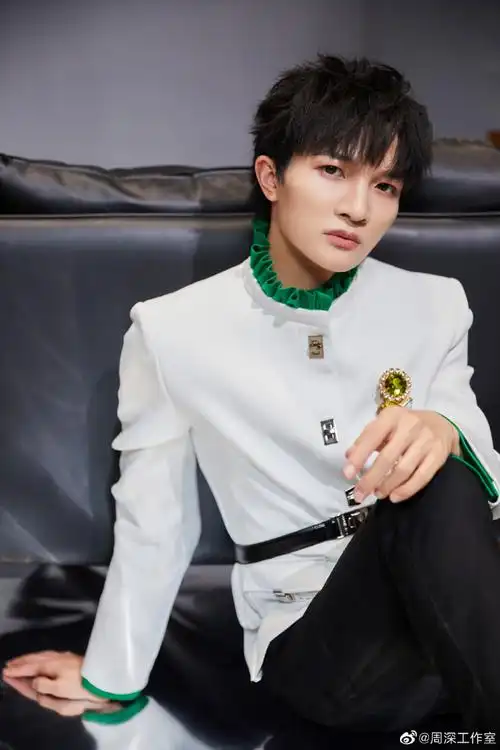 创造营##周深黑白双生骑士造型