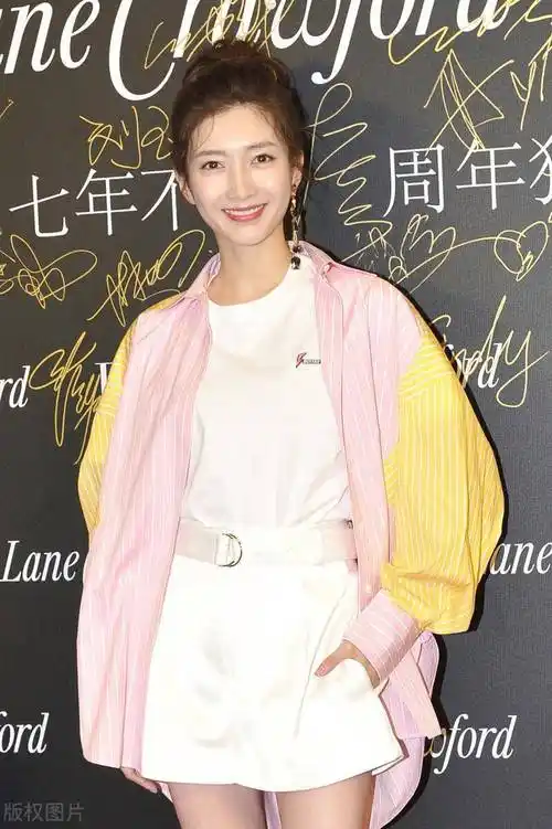 胡歌与刘亦菲曾传出结婚的消息,都农历年底了,会有官宣吗_薛佳凝_陆游