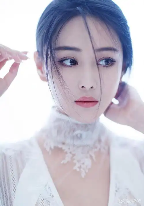 张馨予称穿不上某品牌最大号衣服